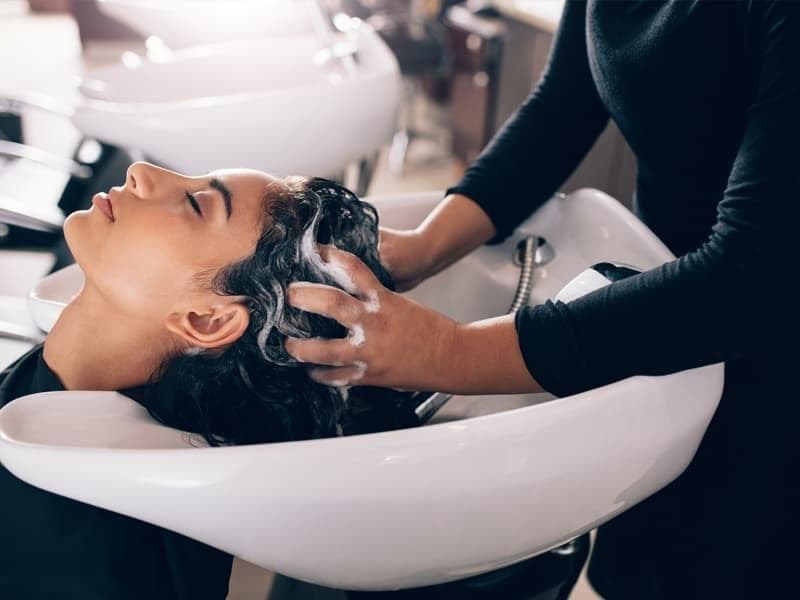 Cómo proteger tu cabello del frío con los tratamientos capilares de Eva Méndez